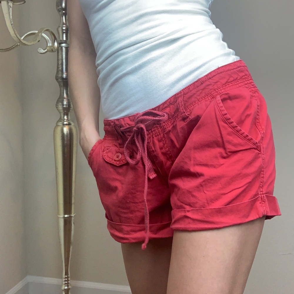 🖤 Red Shorts